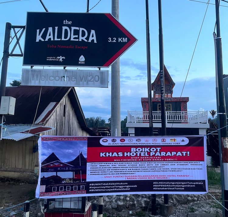 Geger HUT RI ke-81 ! Aksi 1.000 Spanduk Serentak Serang Khas Hotel Parapat, AMPDT Tuding Ada Masalah Pajak, Limbah dan Upah Buruh
