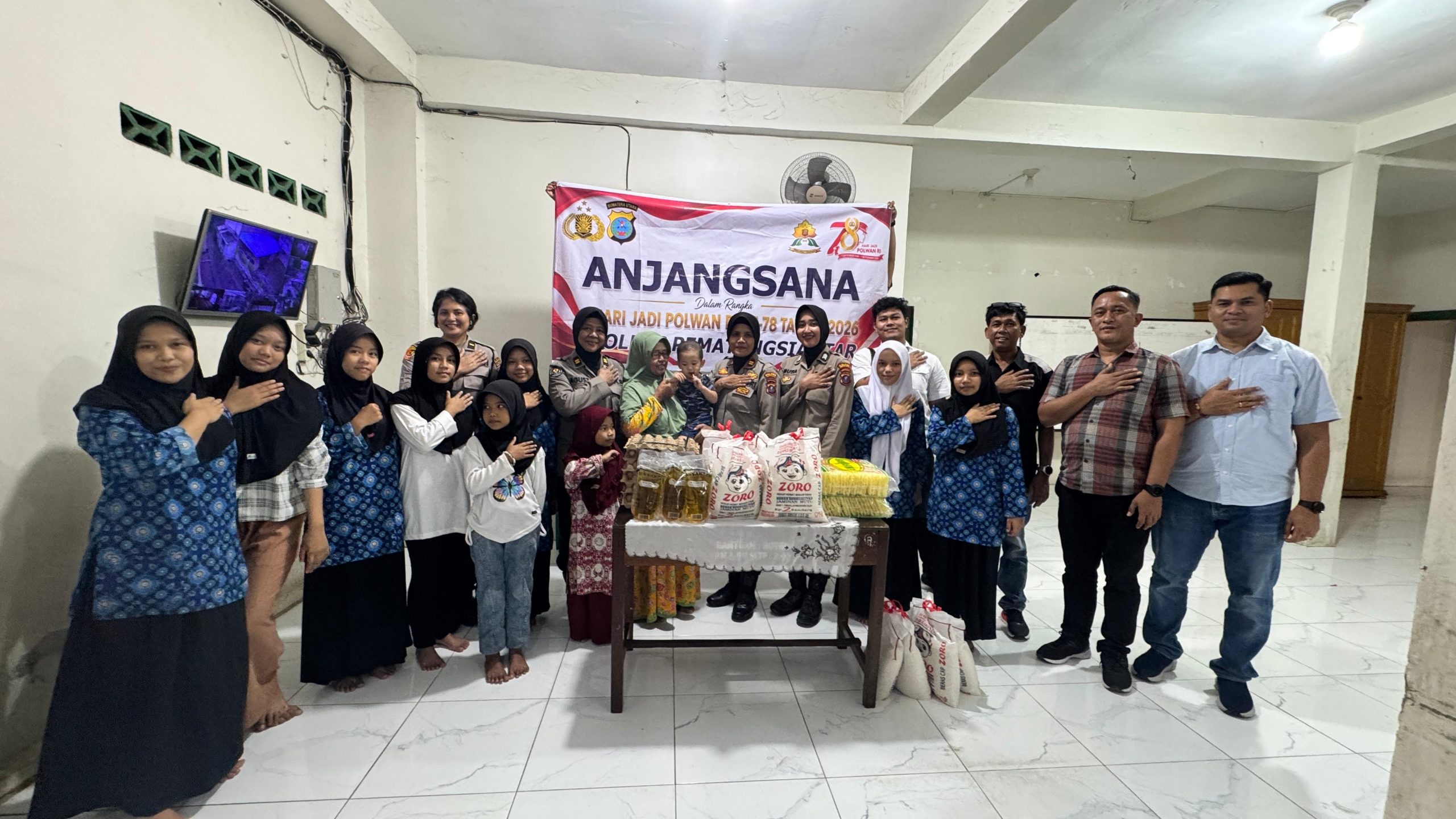 Jelang HUT Polwan ke-78, Polwan Polres Pematangsiantar Turun Langsung Berbagi untuk Anak Panti
