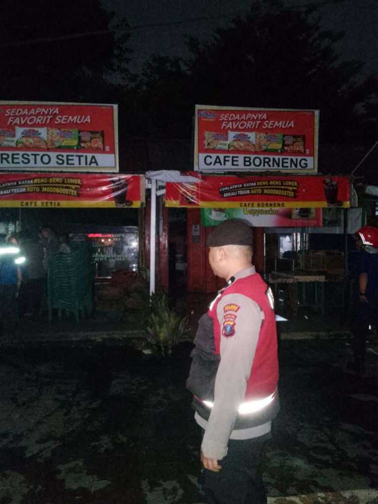 Kompor Gas Tinggal Saat Memasak, Warung Kuliner di Taman Bunga Pematangsiantar Terbakar