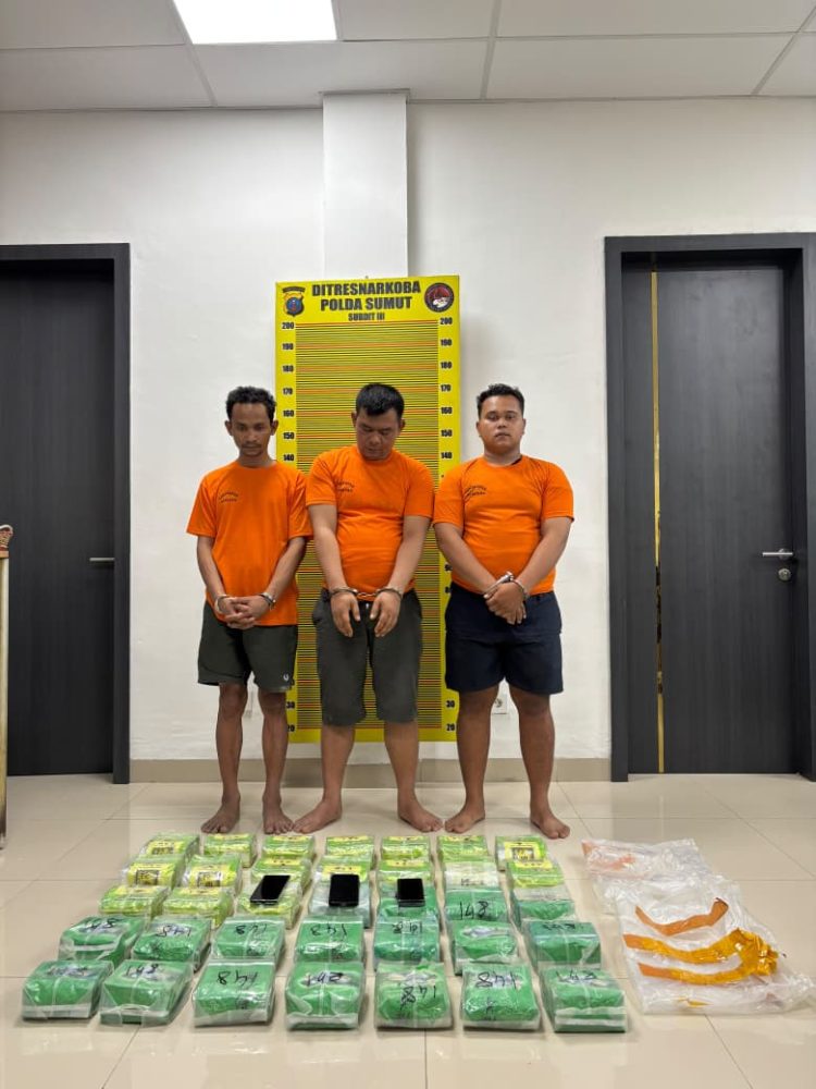 iga Pria Bawa 35 Kg Sabu dari Tanjungbalai, Polisi Bekuk di Rumah Makan Asahan
