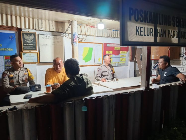 Polsek Siantar Timur Perkuat Kedekatan dengan Warga Lewat SALING di Pos Satkamling