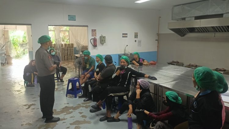 Pastikan Standar Higienis Terjaga, Siwas Polres Pematangsiantar Awasi Tata Kelola MBG di SPPG 2 YKB