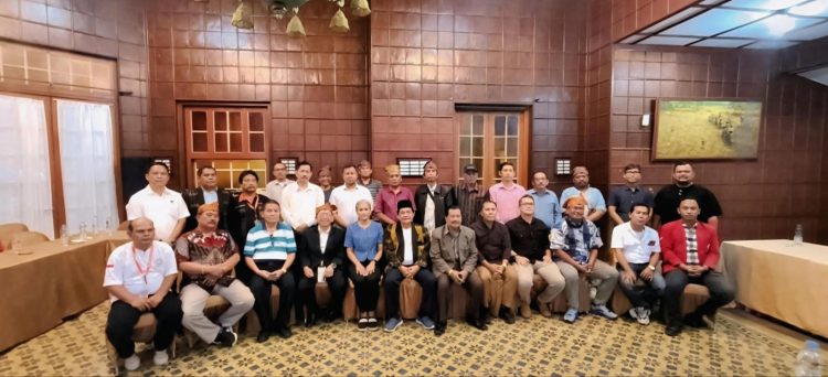 Jalin Silaturahmi dengan Tokoh Adat Simalungun, Kapolres Tegaskan Komitmen Hormati Budaya Lokal