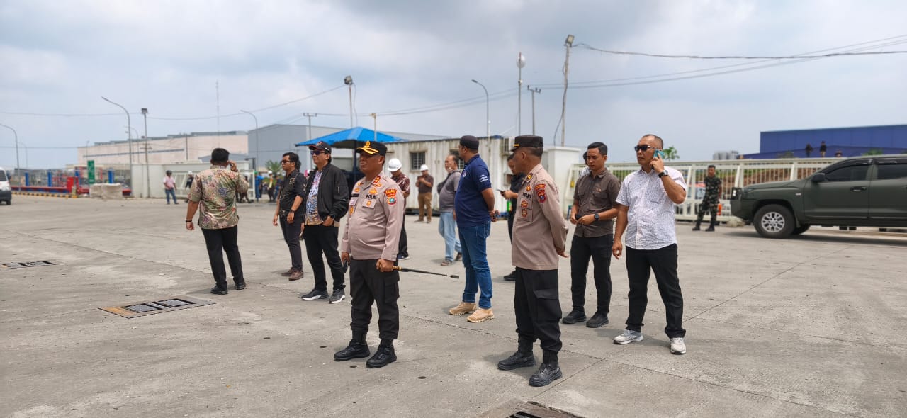 Kebakaran Hebat PT Evyap di KEK Sei Mangkei Renggut Tiga Nyawa, Kapolres Simalungun Turun ke Lokasi