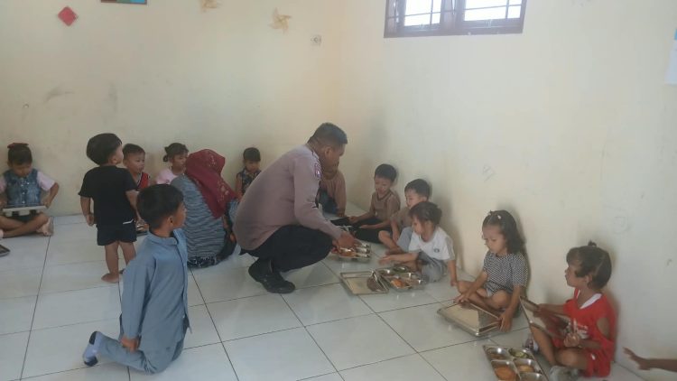 Pastikan MBG Tepat Sasaran, Polsek Siantar Martoba Hadir Kawal Distribusi di PAUD SAB