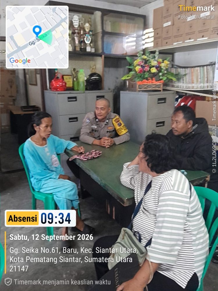 Kawal Pembagian Banpang, Polsek Siantar Utara Ingatkan Warga Waspada Banjir dan Pohon Tumbang
