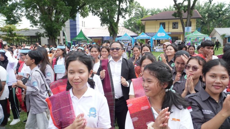 550 Mahasiswa Baru Warnai PKKMB UHKBPNP 2026 dengan Nuansa Budaya Batak