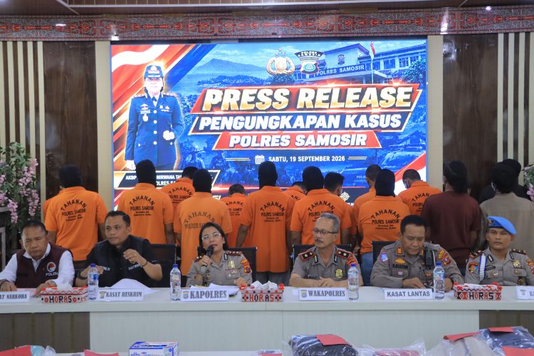 Diduga “Nanduk” Mengatasnamakan Wartawan dan LSM, Empat Sekawan dari Siantar Menyeberang ke Samosir