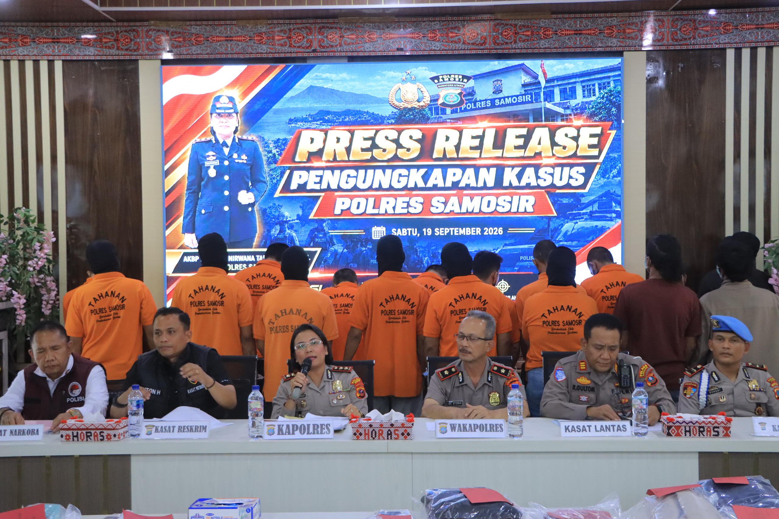 Diduga “Nanduk” Mengatasnamakan Wartawan dan LSM, Empat Sekawan dari Siantar Menyeberang ke Samosir
