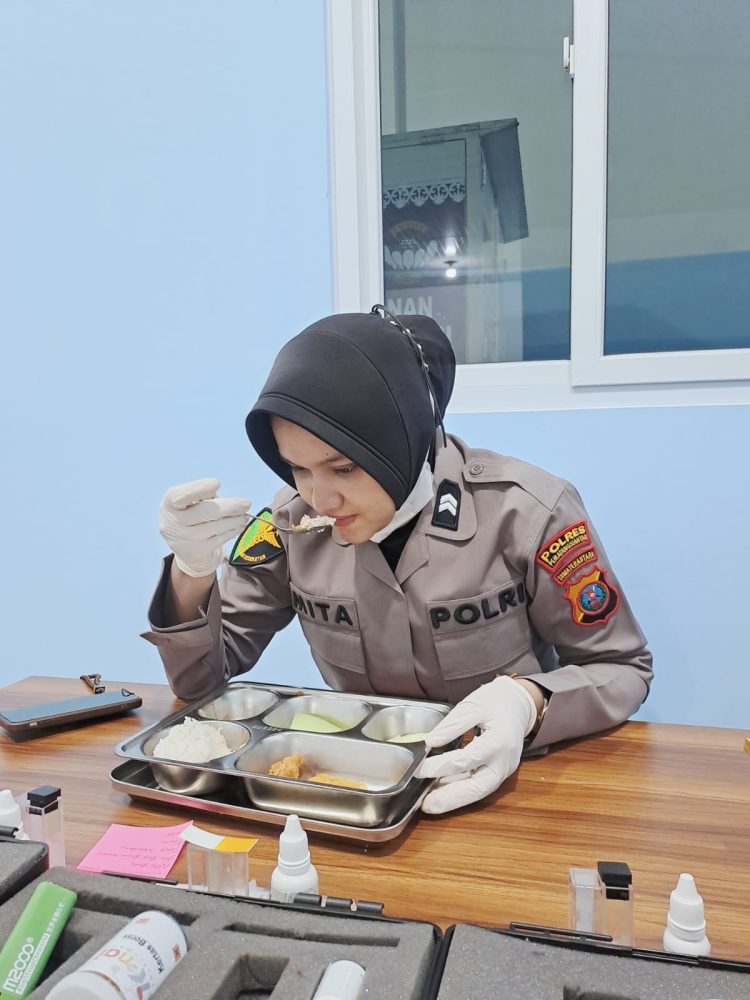 Cegah MBG Bermasalah, Dokkes Polres Siantar Periksa Makanan Sebelum Didistribusikan