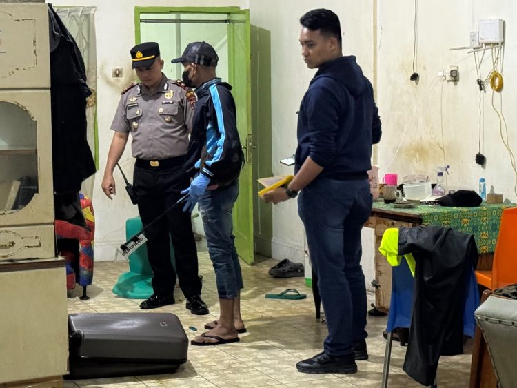 Tercium Bau Menyengat, Warga Cek Rumah dan Temukan Pria 52 Tahun Sudah Meninggal
