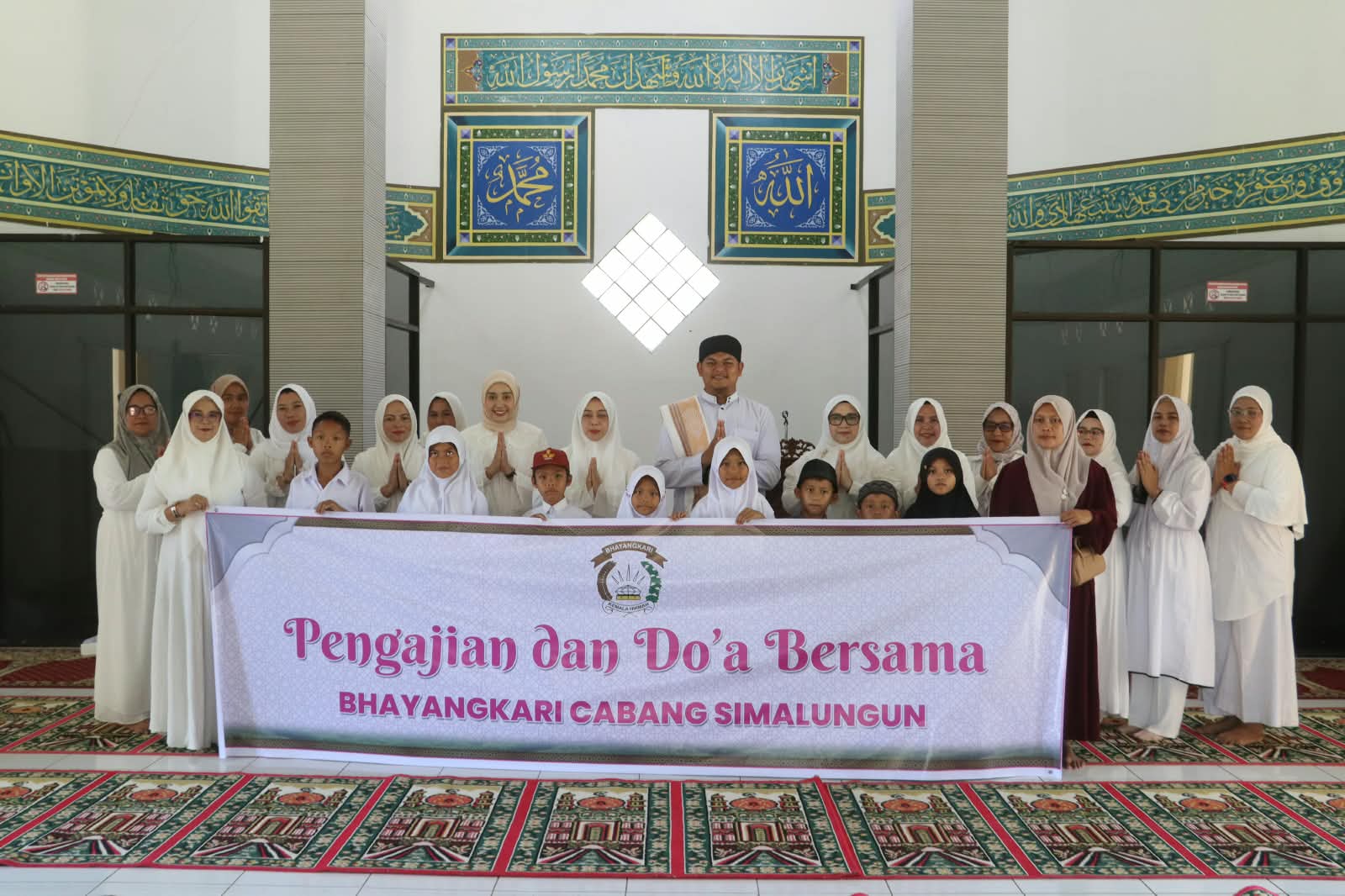 Tak Sekadar Seremonial, Kapolres Simalungun Pimpin Doa Bersama dan Santuni Anak Yatim di Hari Kesatuan Gerak Bhayangkari