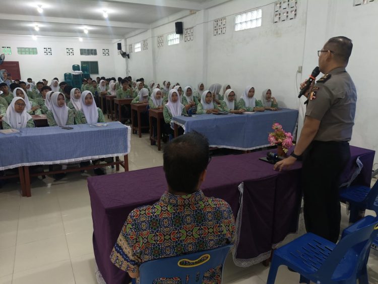 Polres Pematangsiantar Kenalkan AI ke Pelajar, 98 Siswa SMA YPK Ikuti Pelatihan hingga Tuntas