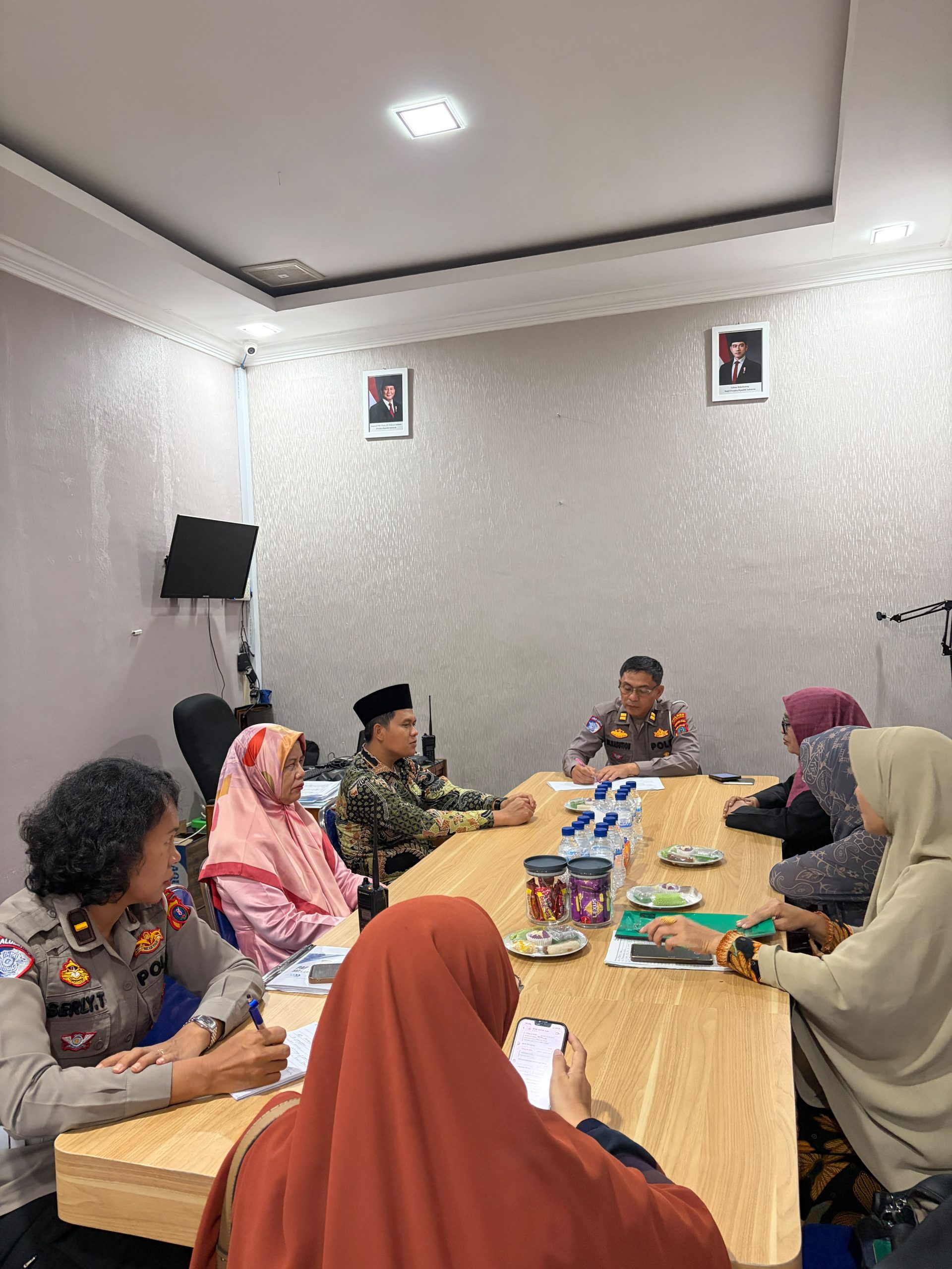 Ngopi Bareng 1.000 Anggota Majelis Taklim, AKP Simon Simatupang Perkuat Gerakan Polantas Karib