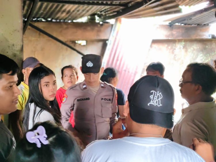 Asap Membubung dari Dapur, Rumah Warga di Gang Duku Dilalap Api