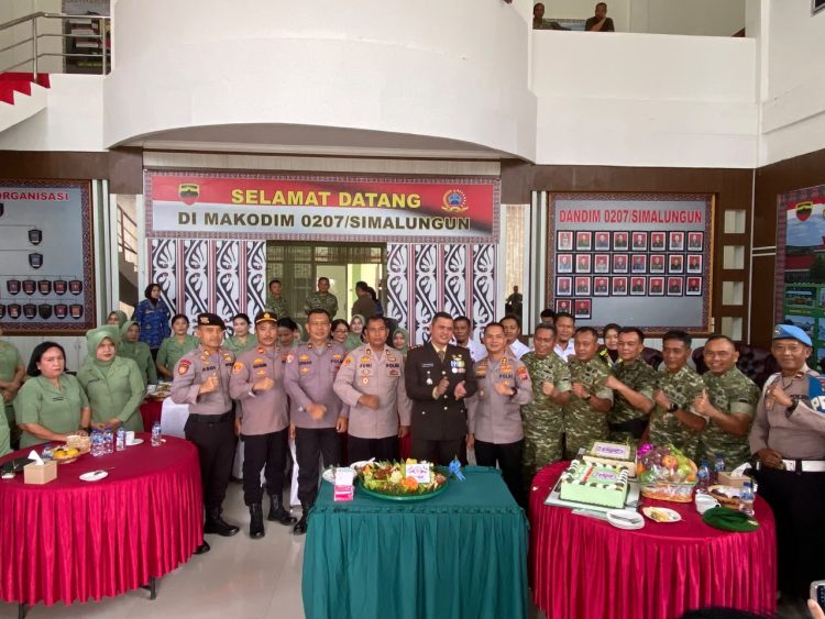 Surprise HUT TNI ke-81, Kapolres Pematangsiantar Perkuat Soliditas TNI-Polri