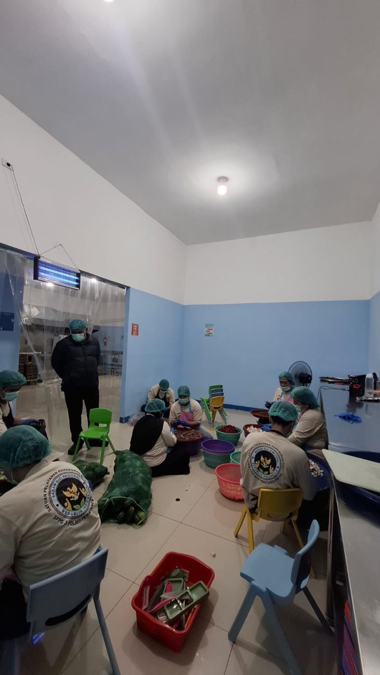 Cegah Kelalaian, Siwas Polres Pematangsiantar Sidak Persiapan MBG di SPPG 3 YKB