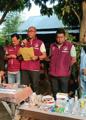 Gerebek Sarang Narkoba di Percut Sei Tuan, 37 Orang Diamankan, 8 Barak Dimusnahkan