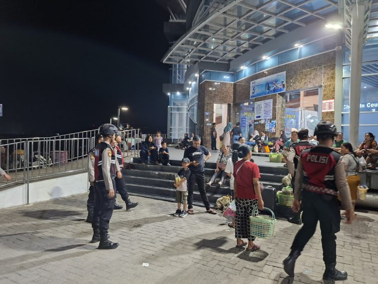 Cegah Gangguan Keamanan di Kawasan Pelabuhan, Sat Samapta Polres Sibolga Sisir Pelindo pada Malam Hari