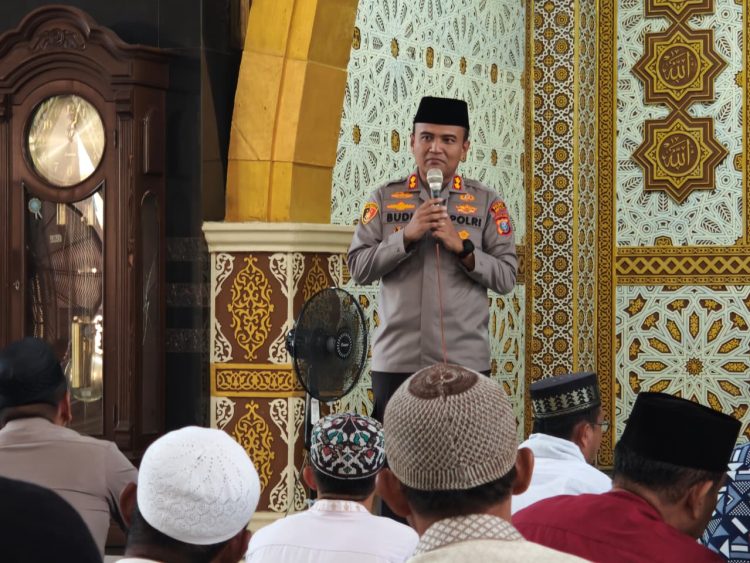 Dekat dengan Jemaah, Kapolres Sibolga AKBP Budi Prasetyo Ajak Warga Perkuat Keamanan dan Cegah Kriminalitas
