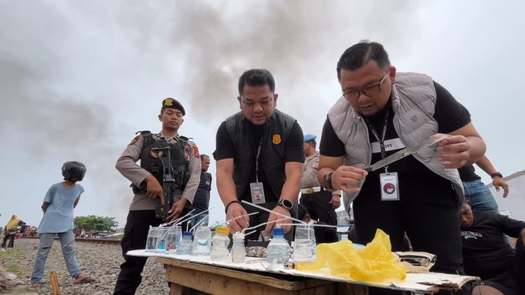Satresnarkoba Polrestabes Medan Gerebek Sarang Narkoba Rel Tembung 6 Pelaku Diringkus, 3 Diantaranya Residivis