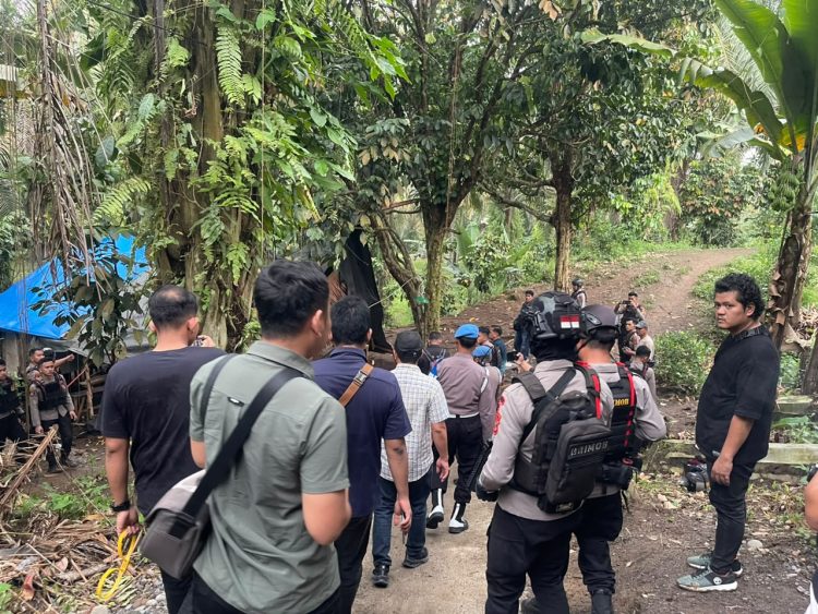 25 Personel Brimob Batalyon A Dukung Penggerebekan Narkoba di Deli Serdang, Barak Diduga Lokasi Transaksi Dibakar