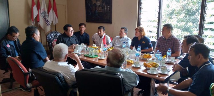 Ketua Pengurus SMSI Pusat, Firdaus dan Sekretaris HM Nasir, memimpin Rakor Persiapan HPN 2023 SMSI di Sumut bersama Pengurus SMSI Sumut dan Panitia, di Kantor Operasional SMSI Pusat, Jalan Veteran Jakarta, Senin 26 September 2022