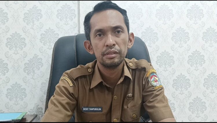 Kepala BKPSDM Toba, Dicky Tampubolon