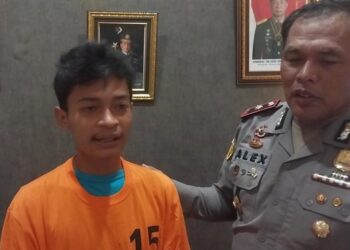 Gilang Prasetya, pelaku penikaman terhadap abangnya.