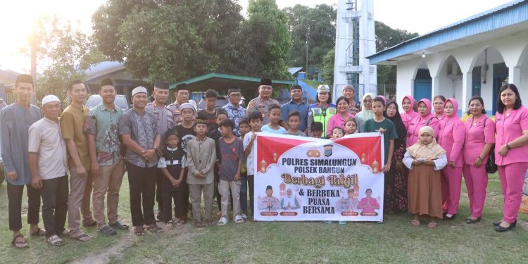 Polres Simalungun Pererat Silaturahmi Ramadan, Tebar Takjil dan Perkuat Pesan Kamtibmas di Gunung Malela