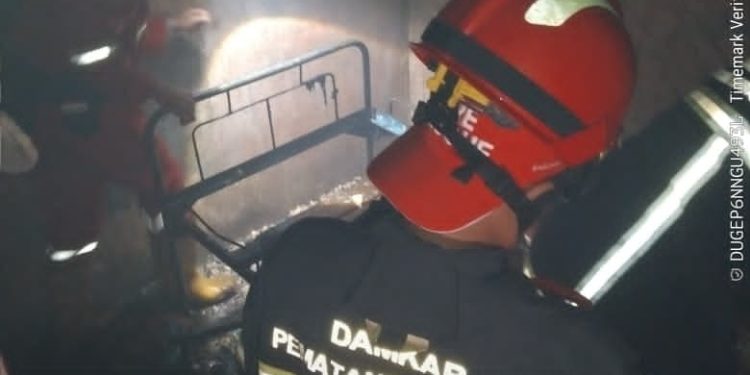 Puntung Rokok Nyaris Hanguskan Rumah Lansia di Bahkapul, Warga Heboh Lihat Asap Tebal