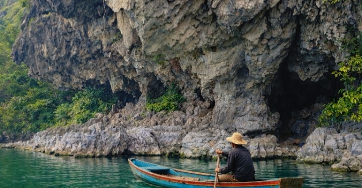Menyusuri Goa Babaliang Haranggaol: Lorong Misterius yang Diyakini Tembus Raya di Balik Tenangnya Danau Toba