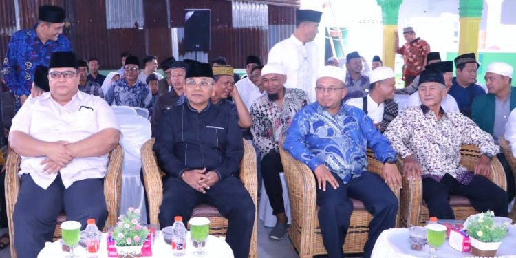 Pemkab Simalungun Buka Puasa Bersama Masyarakat di Bosar Maligas