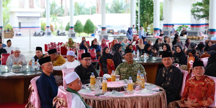 Wakapolres Hadiri Peringatan Nuzulul Qur’an dan Buka Puasa Bersama di Rumah Dinas Bupati Labusel