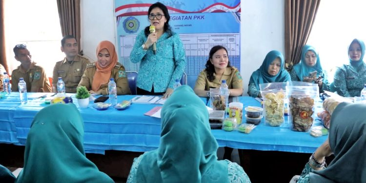 Pembinaan UP2K di Nagori Karang Anyar, Dorong Kemandirian Ekonomi Warga