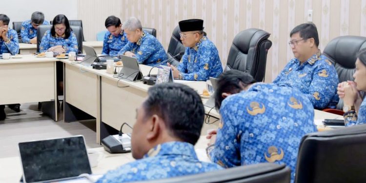 Disiplin jadi Kunci, Bupati Simalungun Tekankan Kepatuhan SOP dalam Pemeriksaan LKPD 2025