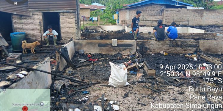 Dentuman Pagi Hari Berujung Petaka! Empat Rumah di Dolok Pardamean Hangus Dilalap Api