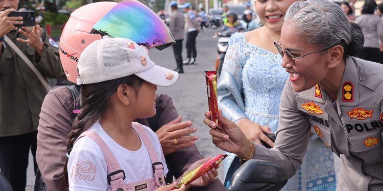 Peringati Hari Kartini, Polres Pematangsiantar Gelar Bakti Sosial