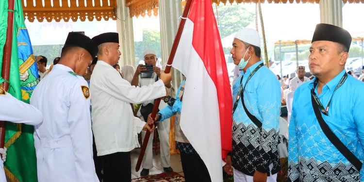 Pemko Tebing Tinggi Lepas 82 Jemaah Haji Menuju Tanah Suci