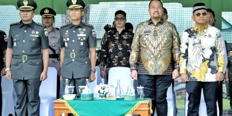 Bupati Simalungun Hadiri Penutupan Dikmaba Infanteri TNI AD Gelombang I TA 2026