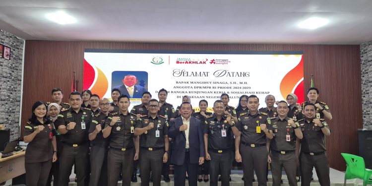 Kejari Simalungun Perkuat Implementasi KUHAP Baru Saat Terima Kunker Anggota Komisi III DPR RI