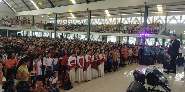 5.000 Pemuda dan Pelajar Pematangsiantar Hadiri KKR Akbar “Surga Terbuka”, Gaungkan Transformasi Karakter Generasi Muda