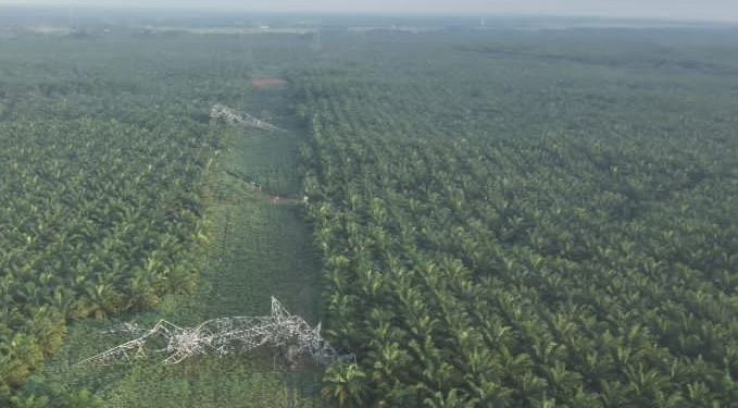 Cuaca Ekstrem Robohkan 12 Tower Transmisi PLN di Sumut, Pasokan Listrik Sempat Terganggu