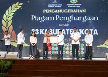 Wali Kota Tebing Tinggi Terima Penghargaan Kementerian Hukum atas Komitmen Perluas Akses Bantuan Hukum bagi Masyarakat