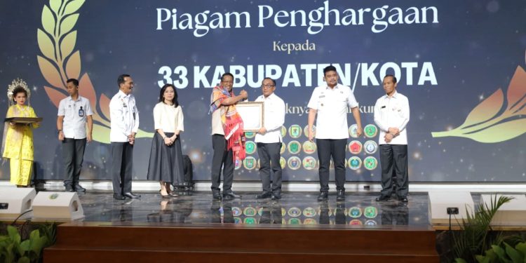 Menteri Hukum Beri Apresiasi Khusus untuk Samosir