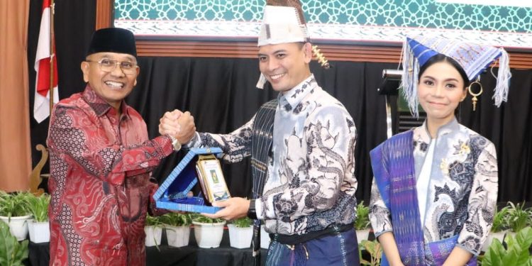Pisah Sambut Dandim 0207/Simalungun, Bupati Anton Tegaskan Sinergi TNI dan Pemda Harus Semakin Kuat