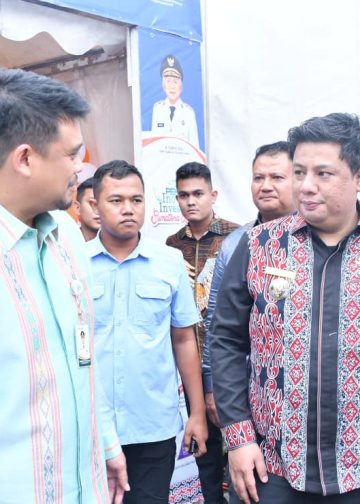 Dukung Program “UMKM Sumut Berkah”, Bupati Samosir Hadiri Pembukaan PIISU 2026 di Parapat