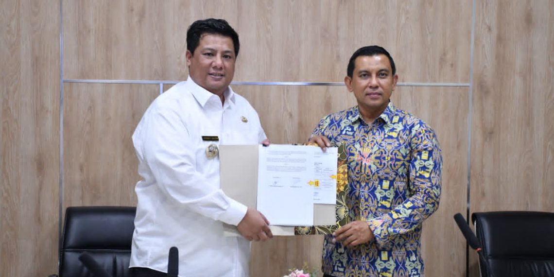 Bupati Samosir Terima Hibah Aset Rp22,8 Miliar dari Kementerian PU, Perkuat Pariwisata dan Lingkungan Berkelanjutan