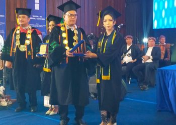 Alumni UHKB Nommensen Pematangsiantar Diminta Jadi Generasi Unggul, Berkarakter, dan Berdampak
