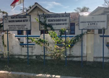 Oknum Perangkat Desa Bandar Betsy I Jadi Sorotan, Diduga Tetap Tempati Rumah Dinas Kebun Meski Suami Sudah Dipindah Tugas